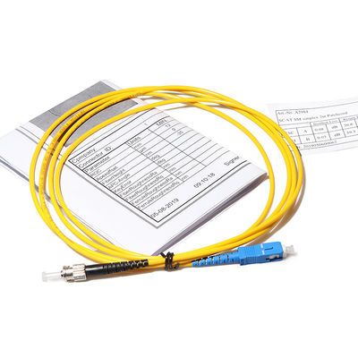 สายแพทช์ไฟเบอร์ G657a2 สีขาว สายแพทช์ SC APC ถึง SC APC สถานะโสด 3 ม