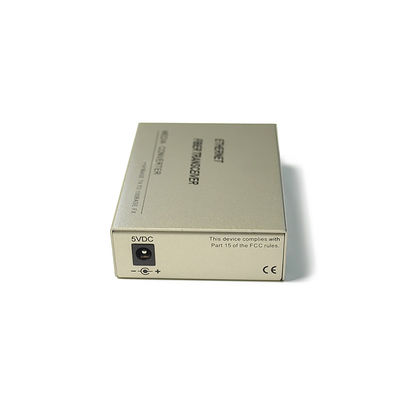 กิกะบิตที่รวดเร็ว ตัวแปลงสื่อไฟเบอร์ออปติก SFP LC SC 100M 1000M