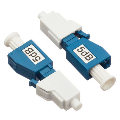 สีฟ้า 5db Attenuator ใยแก้วนำแสงประเภทปลั๊กตัวผู้กับตัวเมีย
